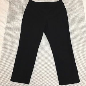 Chico’s So Slimming Black Crop Capris